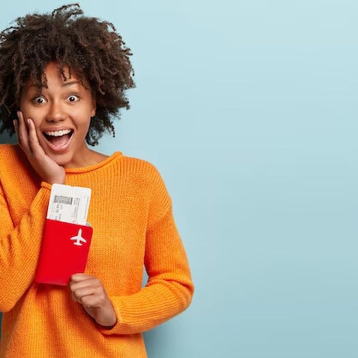 young-woman-with-afro-haircut-wearing-orange-sweater_273609-21633 (2) young-woman-with-afro-haircut-wearing-orange-sweater_273609-21633 (2)